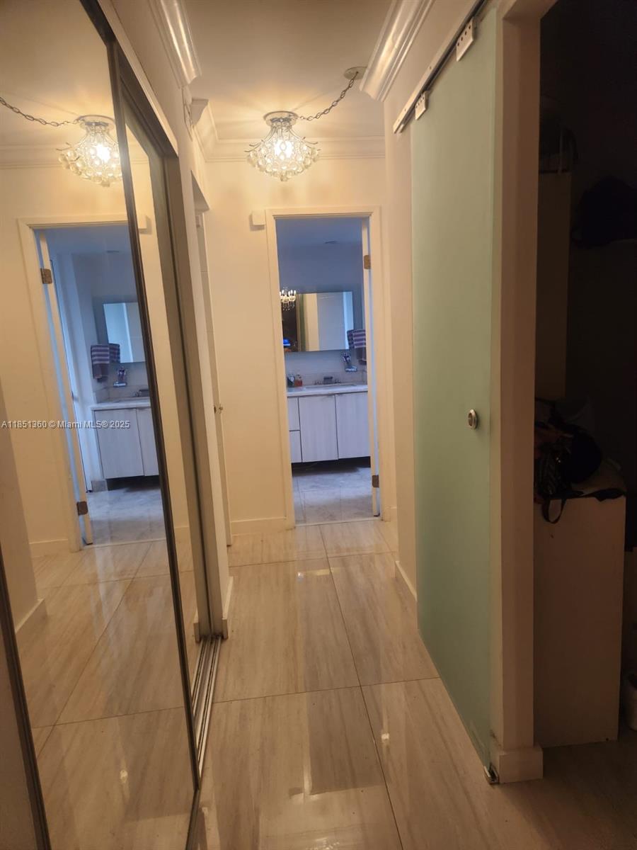 302-3 2 / 2 1674 sq. ft. $ 2025-08-02 0 foto