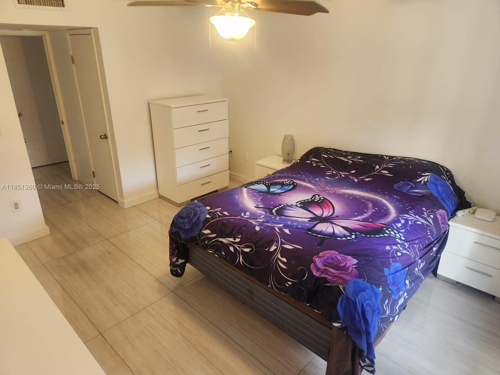 302-3 2 / 2 1674 sq. ft. $ 2025-08-02 0 foto