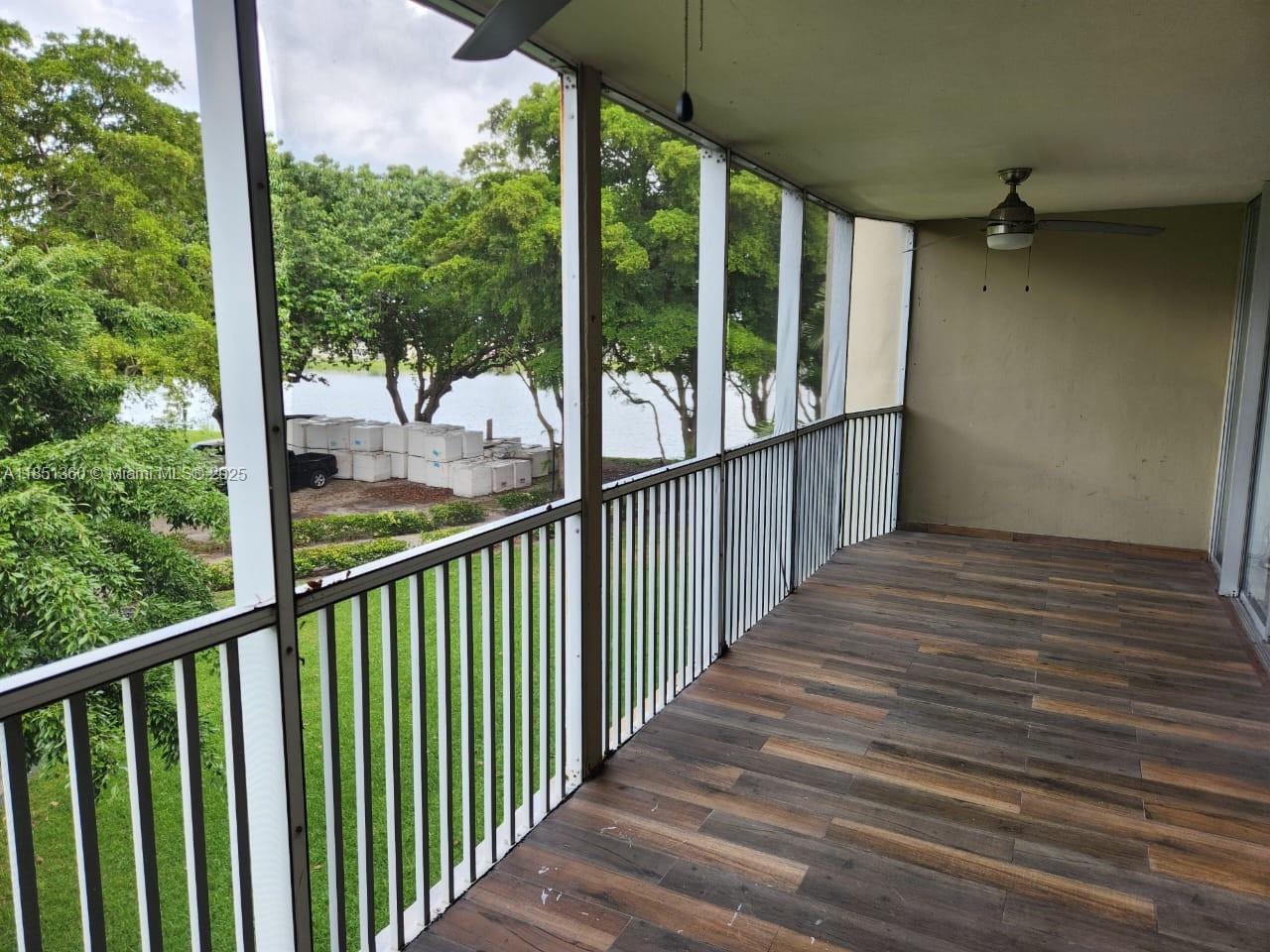 302-3 2 / 2 1674 sq. ft. $ 2025-08-02 0 foto