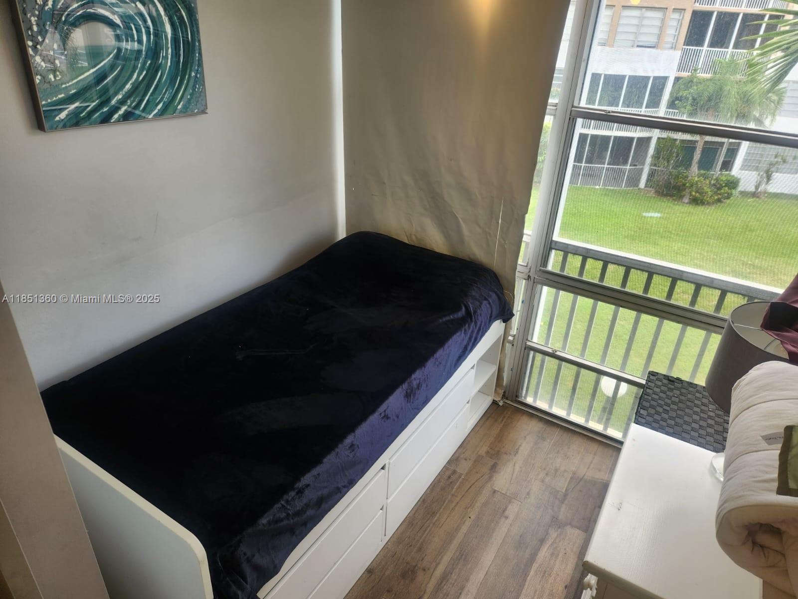 302-3 2 / 2 1674 sq. ft. $ 2025-08-02 0 foto