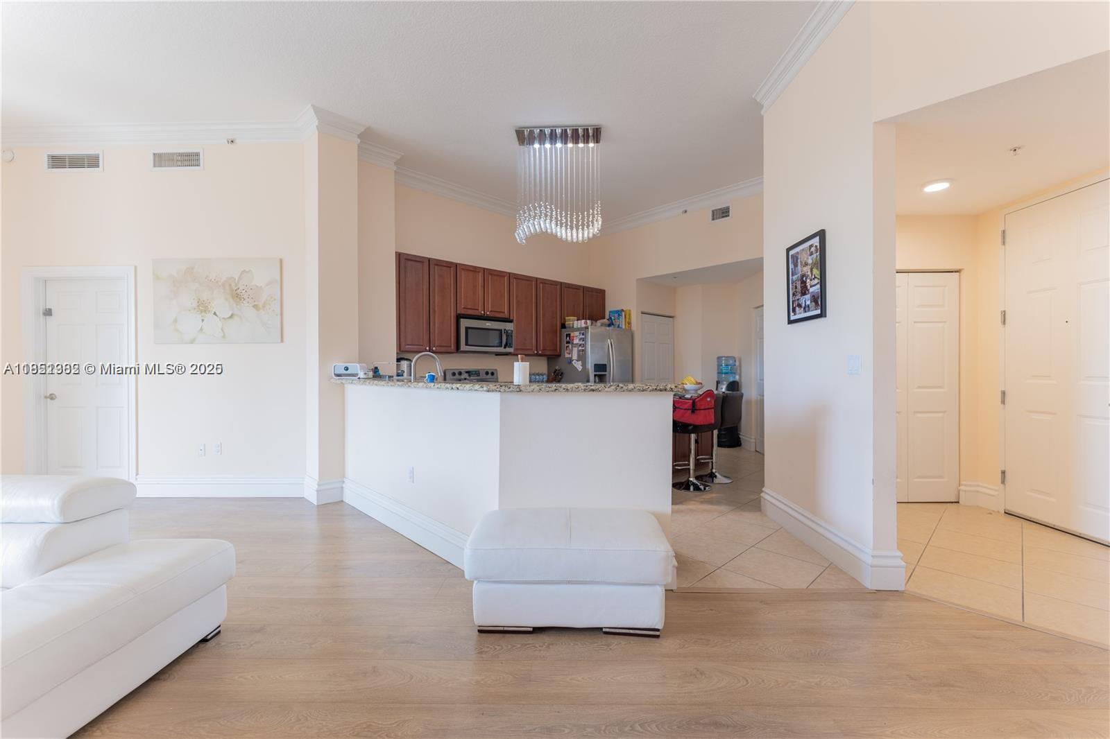 Photo of 3001 185th St  #710, Aventura, Florida, 33180 - 