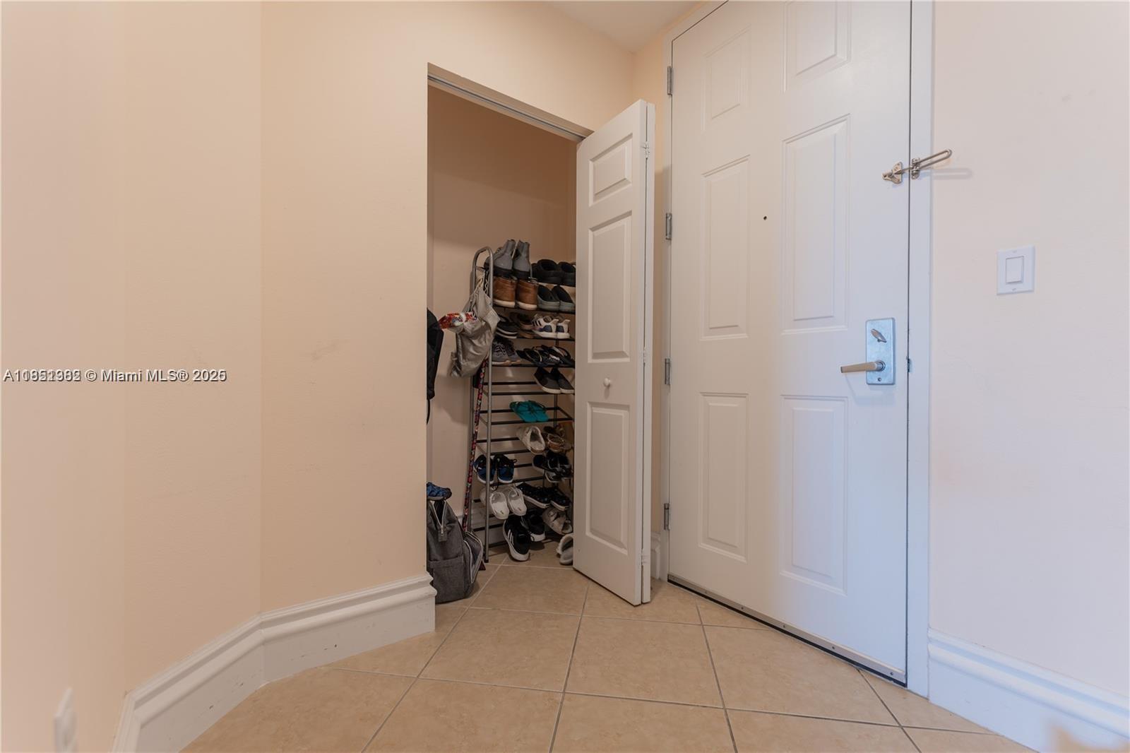 Photo of 3001 185th St  #710, Aventura, Florida, 33180 - 