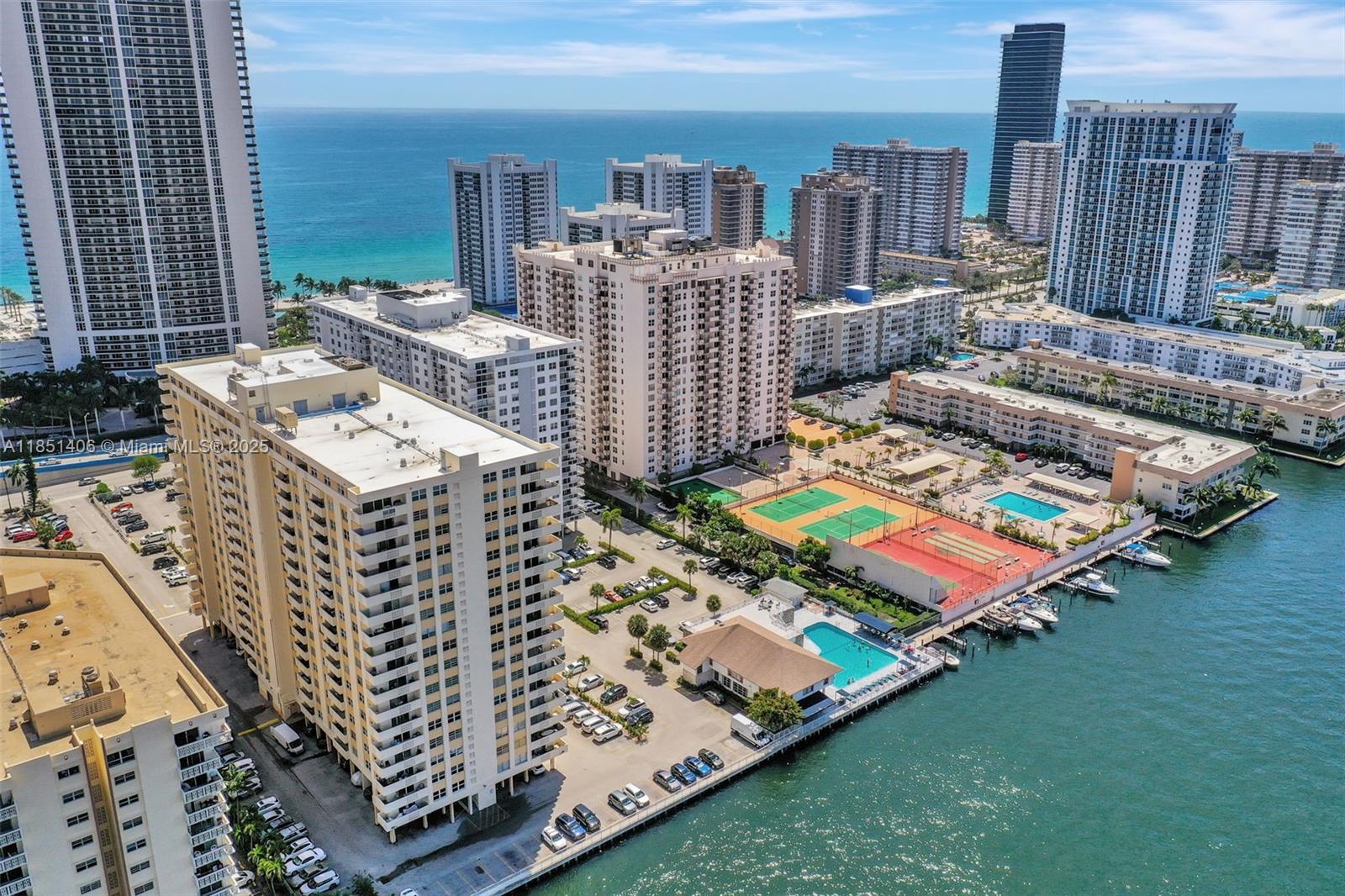 Photo of 1833 Ocean Dr #511, Hallandale Beach, Florida, 33009 -