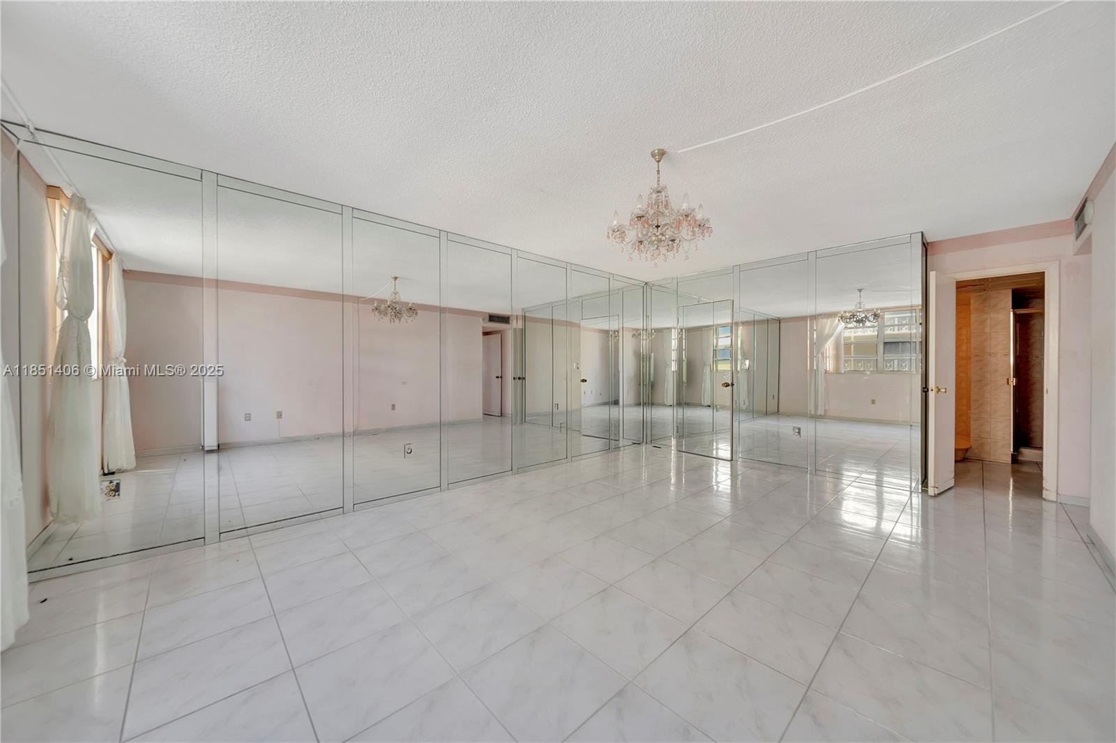 Photo of 1833 Ocean Dr  #511, Hallandale Beach, Florida, 33009 - 