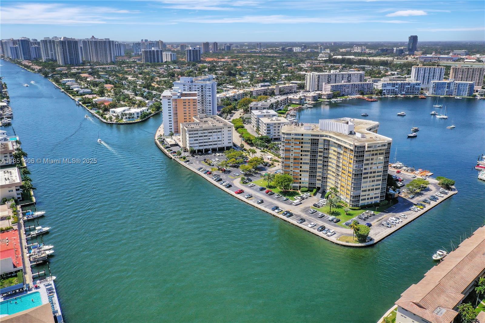 Photo of 1833 Ocean Dr  #511, Hallandale Beach, Florida, 33009 - 