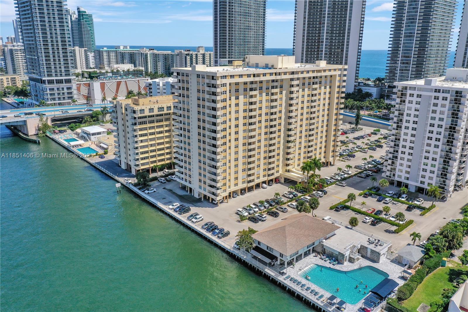 Photo of 1833 Ocean Dr  #511, Hallandale Beach, Florida, 33009 - 