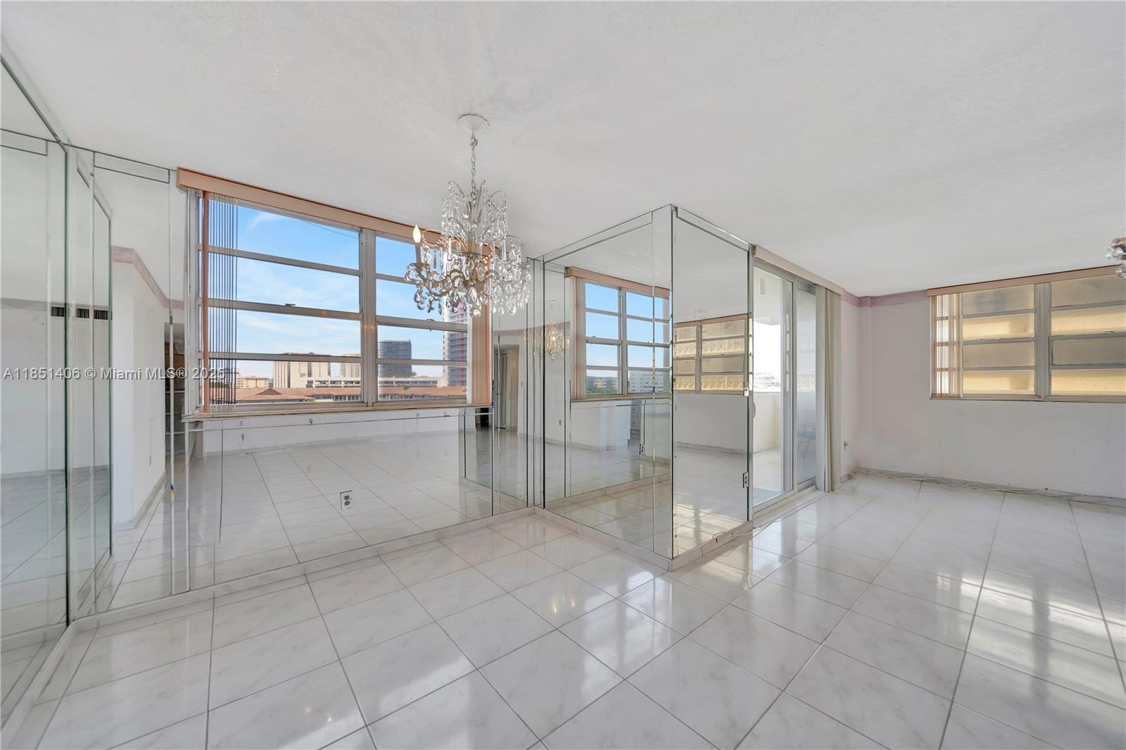 Photo of 1833 Ocean Dr #511, Hallandale Beach, Florida, 33009 -