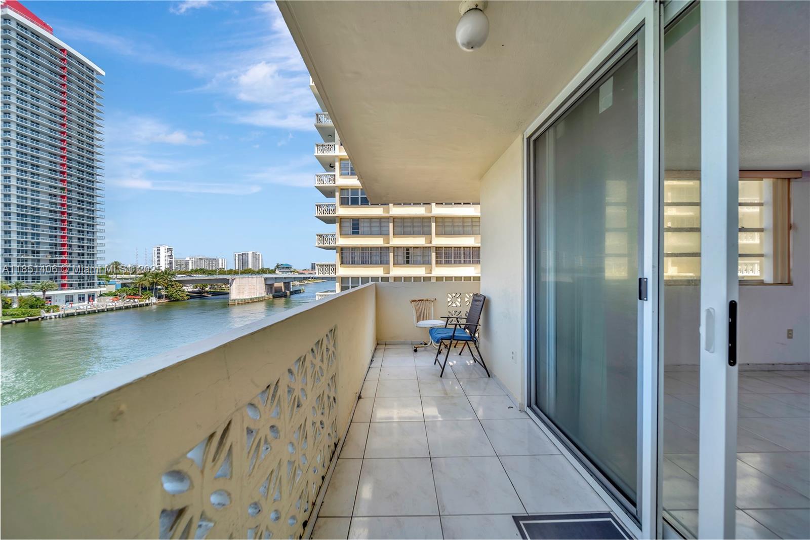 Photo of 1833 Ocean Dr  #511, Hallandale Beach, Florida, 33009 - 