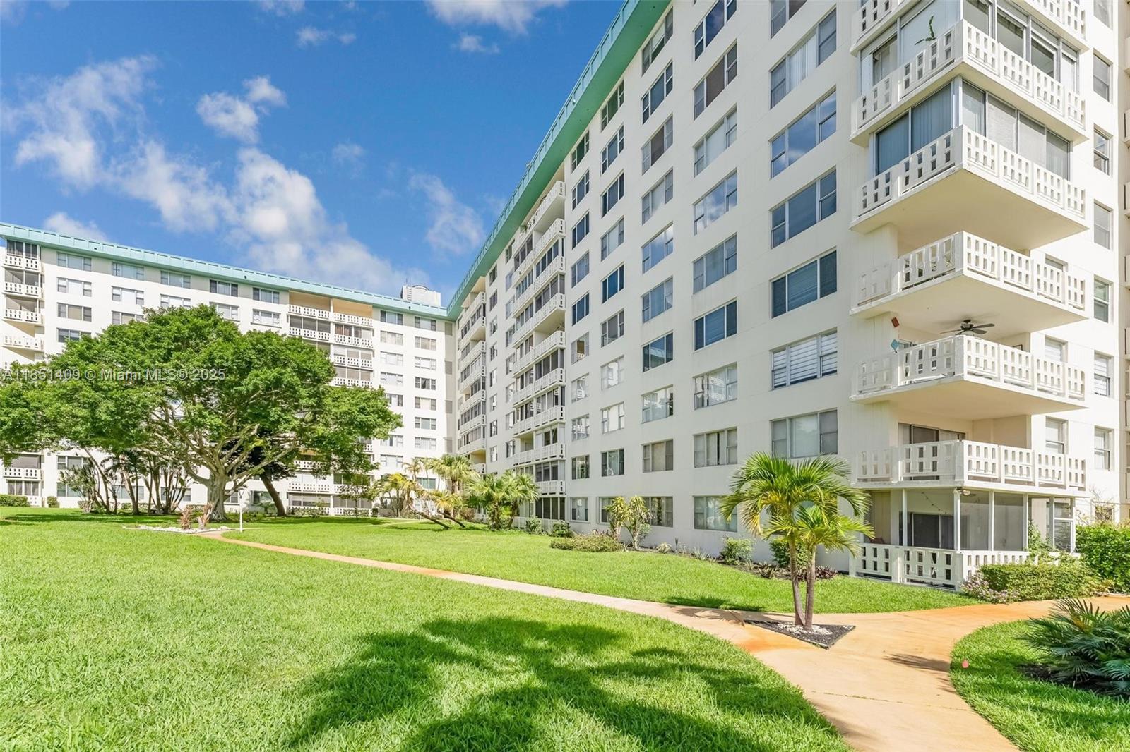 Ver detalles 516 2 / 2 1132 sq. ft. $ 2025-08-02 0 foto