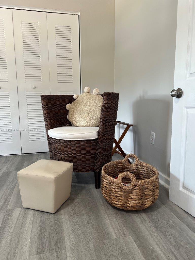 See details / 2887 sq. ft. $ 2025-08-02 0 Photo