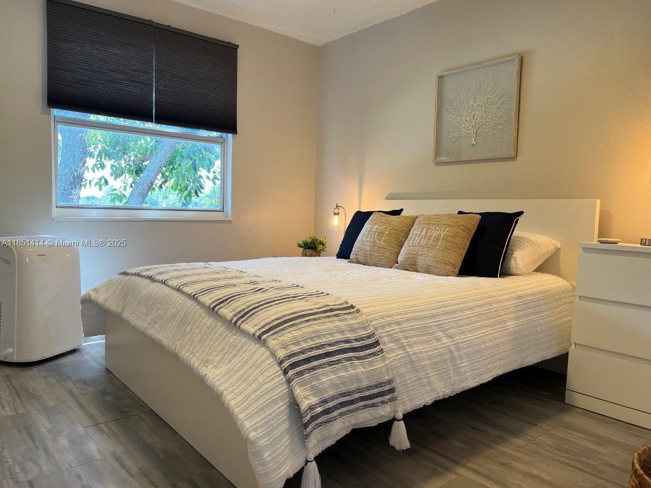 See details / 2887 sq. ft. $ 2025-08-02 0 Photo