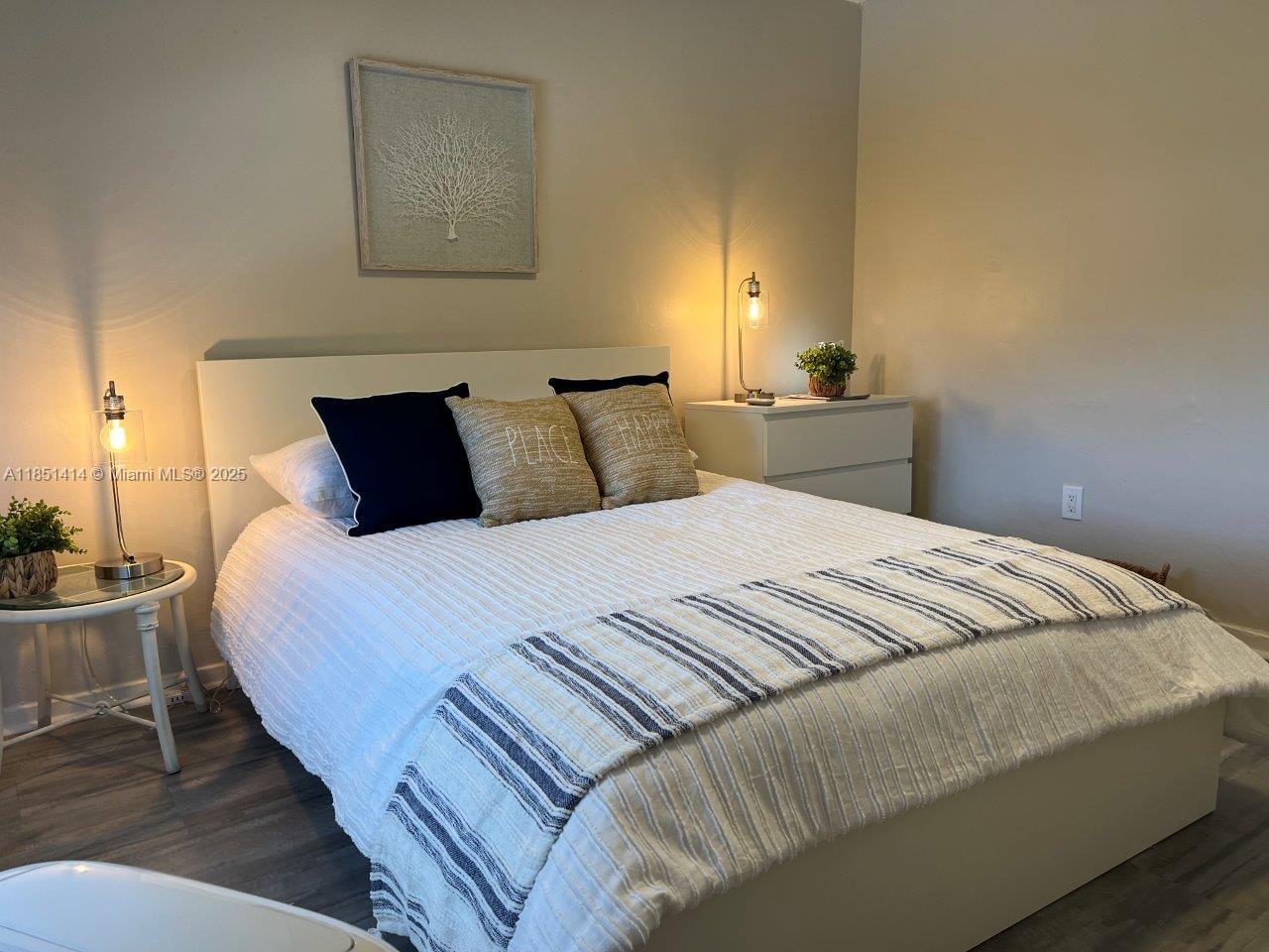 See details / 2887 sq. ft. $ 2025-08-02 0 Photo
