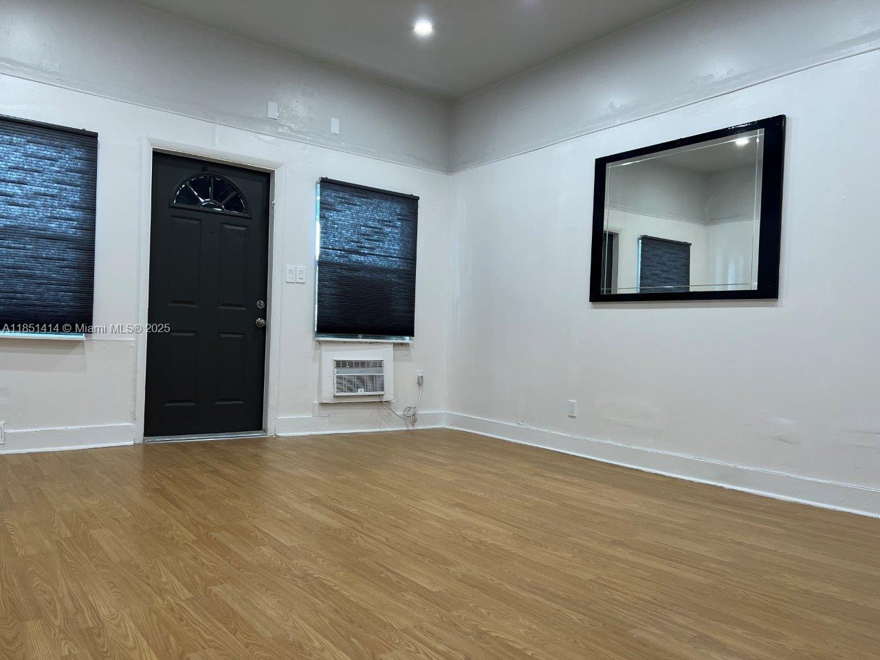 See details / 2887 sq. ft. $ 2025-08-02 0 Photo