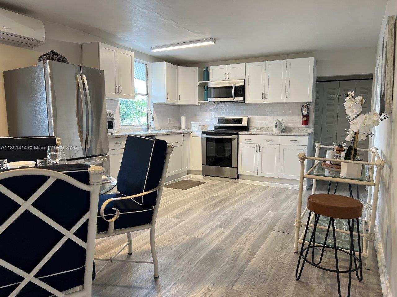 See details / 2887 sq. ft. $ 2025-08-02 0 Photo