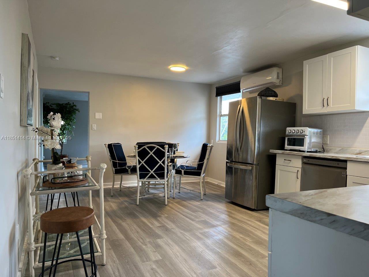 See details / 2887 sq. ft. $ 2025-08-02 0 Photo