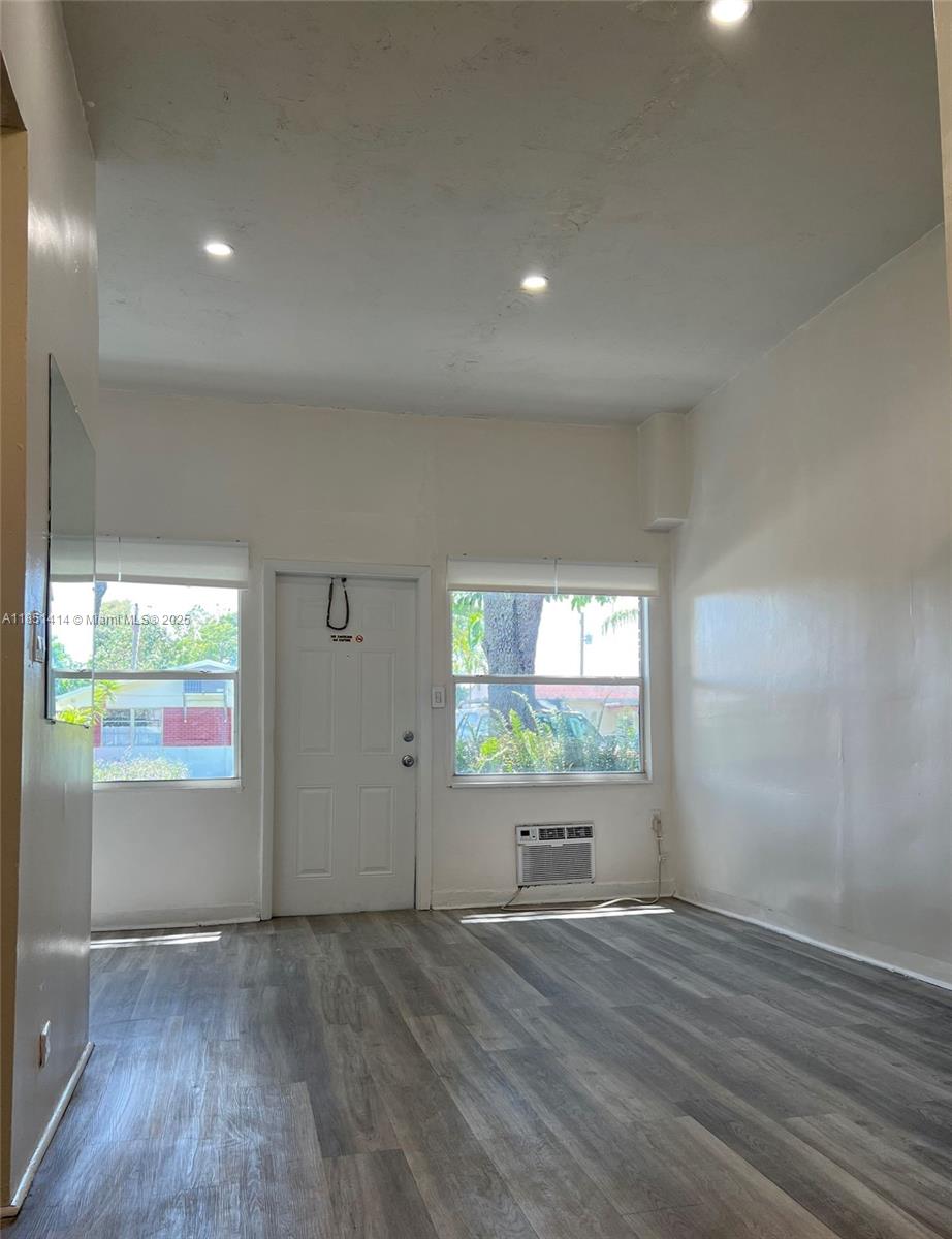 See details / 2887 sq. ft. $ 2025-08-02 0 Photo