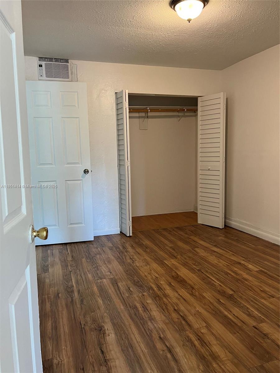 See details / 2887 sq. ft. $ 2025-08-02 0 Photo
