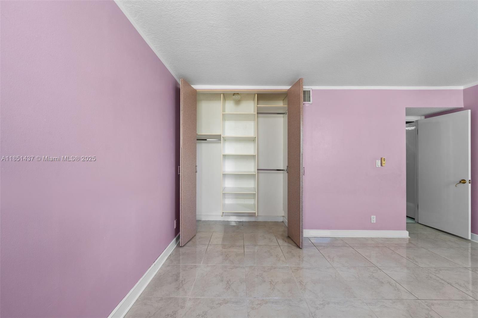 Photo of 427 Golden Isles Dr  #12D, Hallandale Beach, Florida, 33009 - 