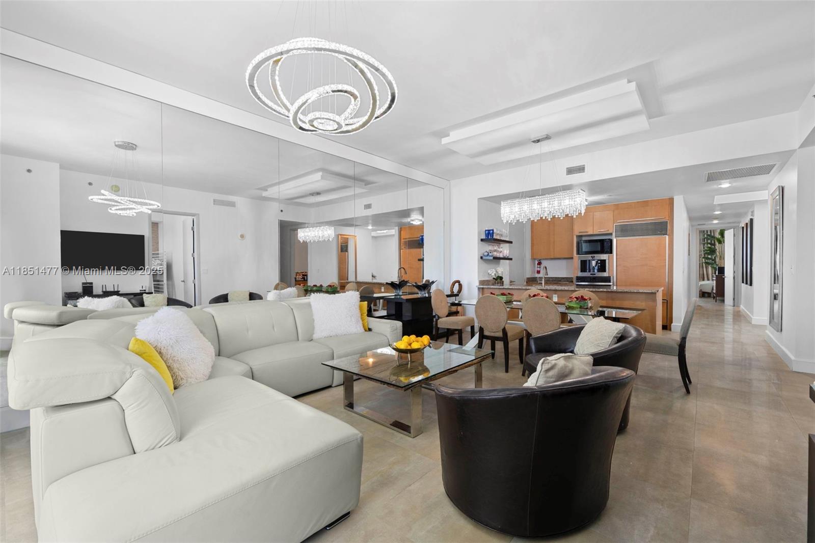 See details 1502 3 / 4 1979 sq. ft. $ 2025-08-02 0 Photo