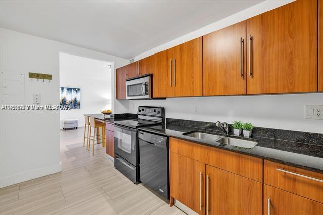 Photo of 3001 Ocean Dr  #433, Hollywood, Florida, 33019 - 