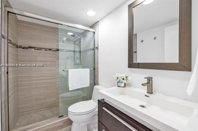 Photo of 3001 Ocean Dr  #433, Hollywood, Florida, 33019 - 