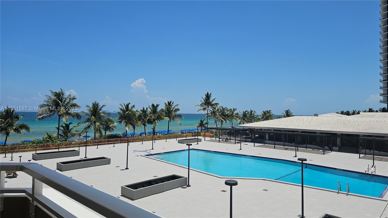 See details 2N 1 / 2 870 sq. ft. $ 2025-08-04 0 Photo