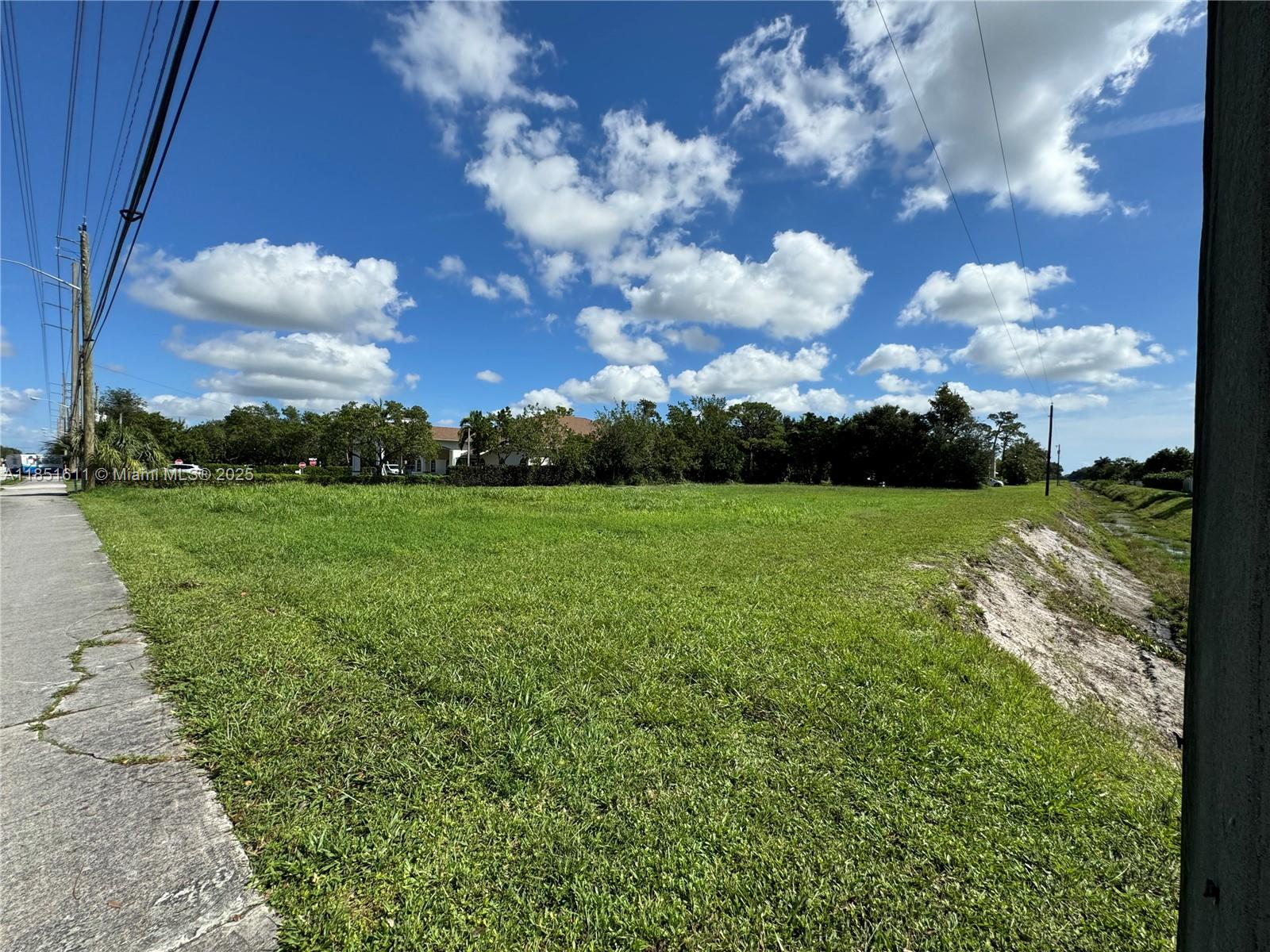 See details / sq. ft. $ 2025-08-02 0 Photo