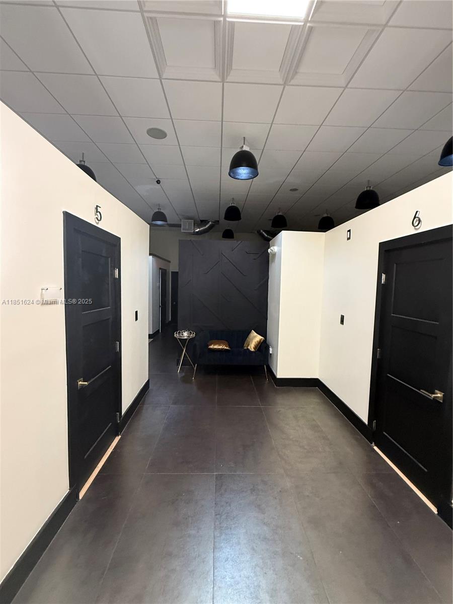 B1  /   sq. ft. $ 2025-08-02 0 Photo