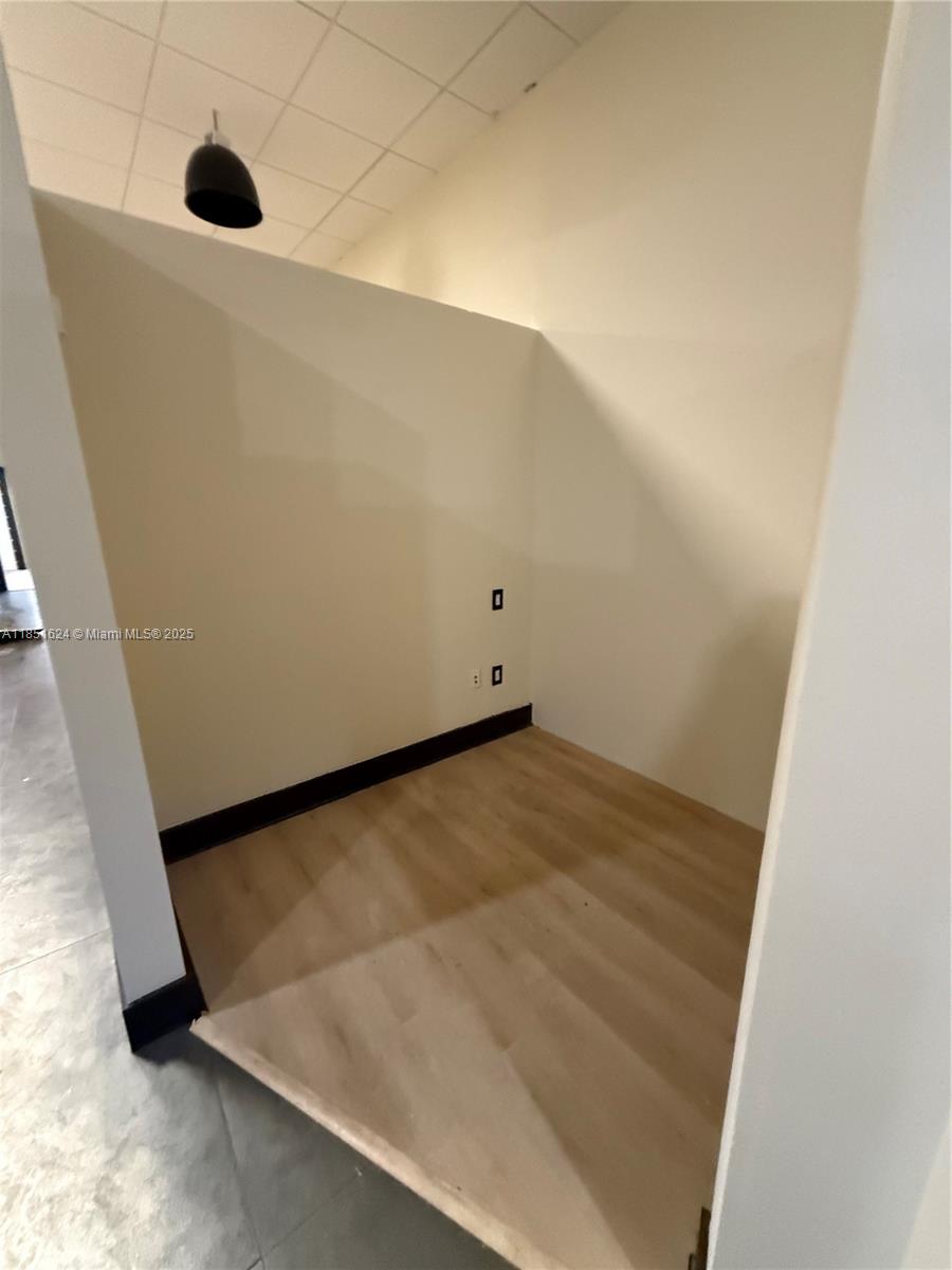 B1  /   sq. ft. $ 2025-08-02 0 Photo