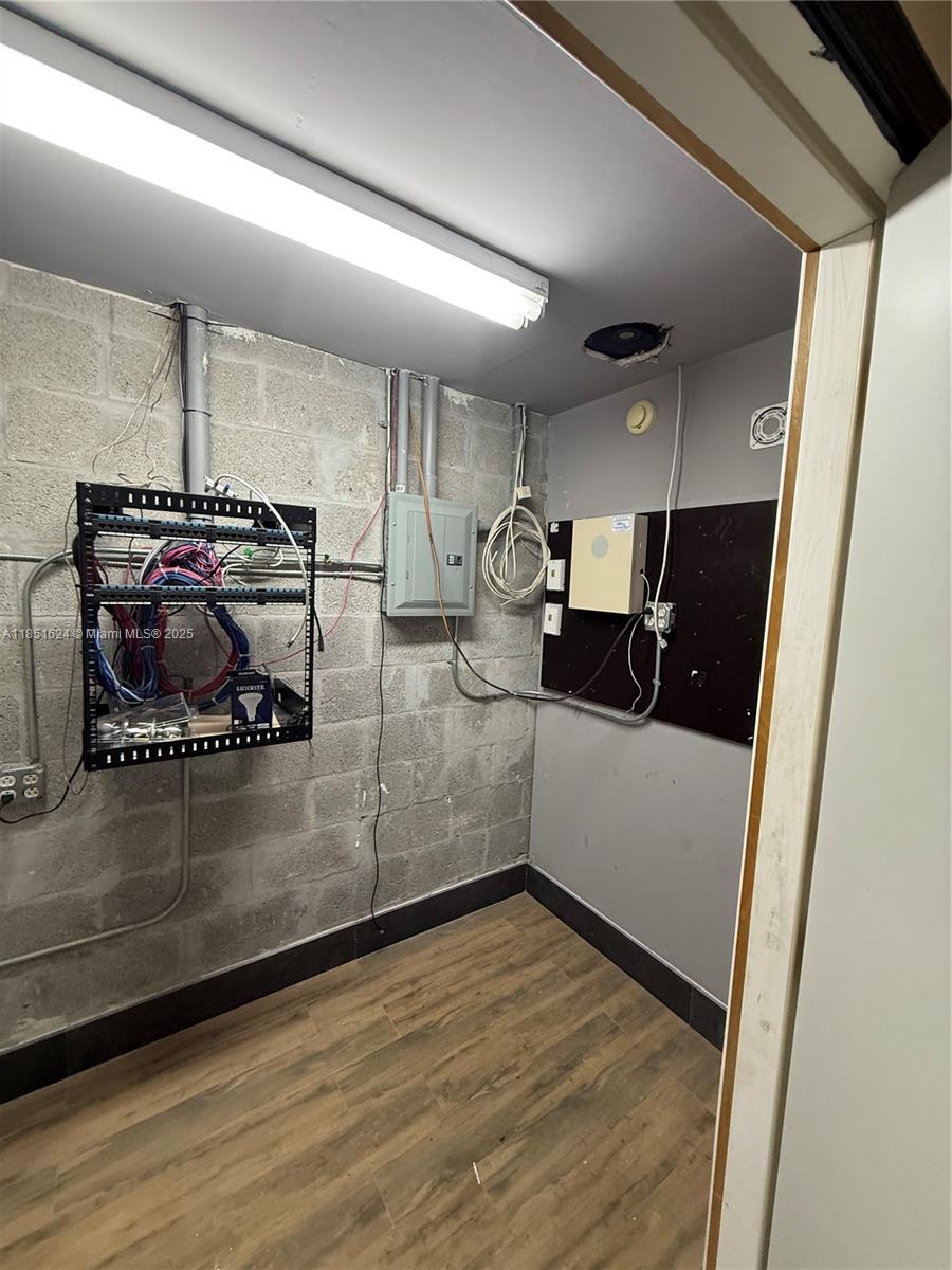 B1  /   sq. ft. $ 2025-08-02 0 Photo