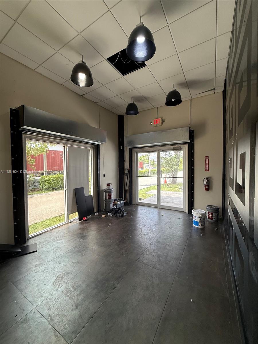 B1  /   sq. ft. $ 2025-08-02 0 Photo