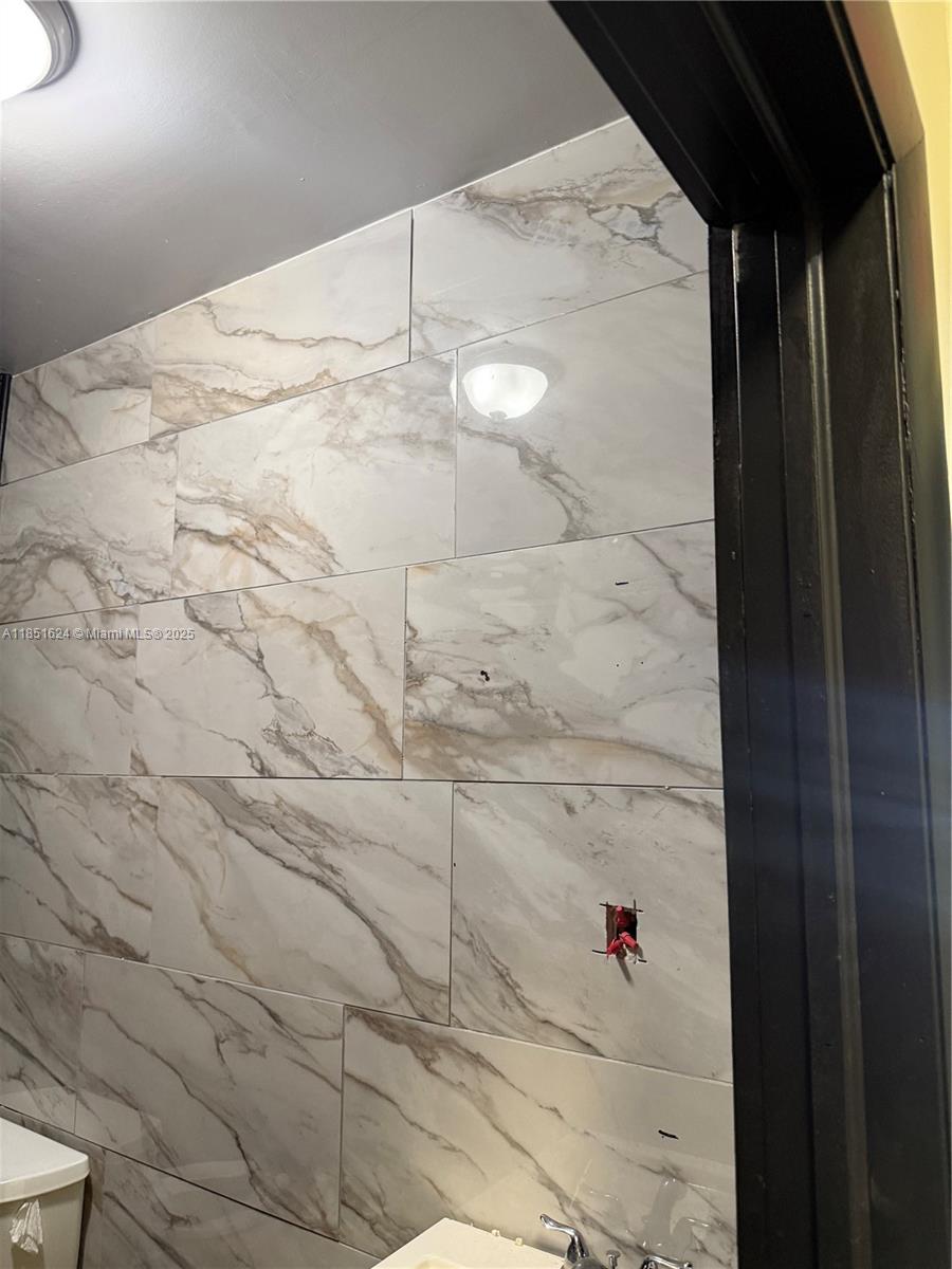 B1  /   sq. ft. $ 2025-08-02 0 Photo