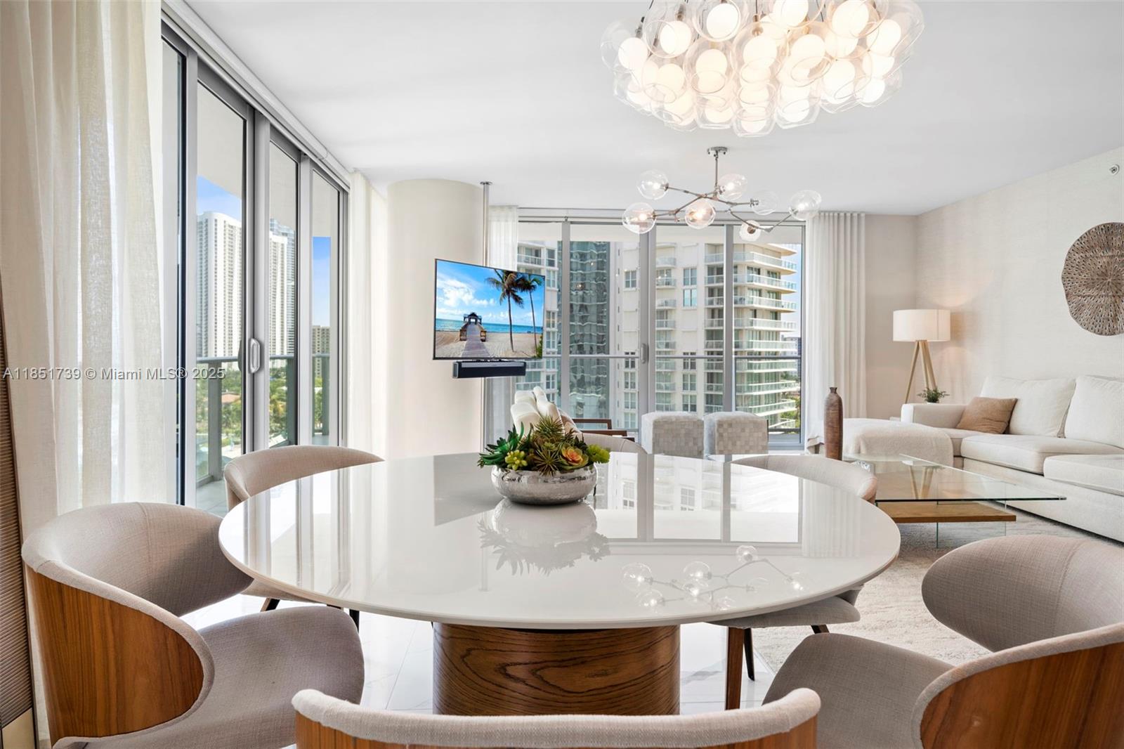 Ver detalles 4-902 3 / 4 1892 sq. ft. $ 2025-08-03 0 foto