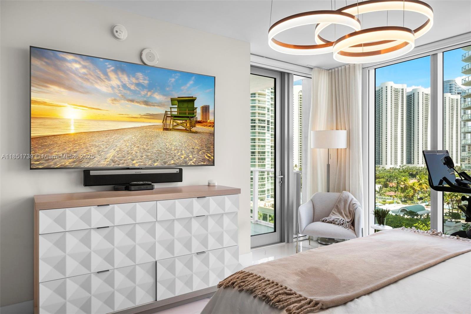 Ver detalles 4-902 3 / 4 1892 sq. ft. $ 2025-08-03 0 foto
