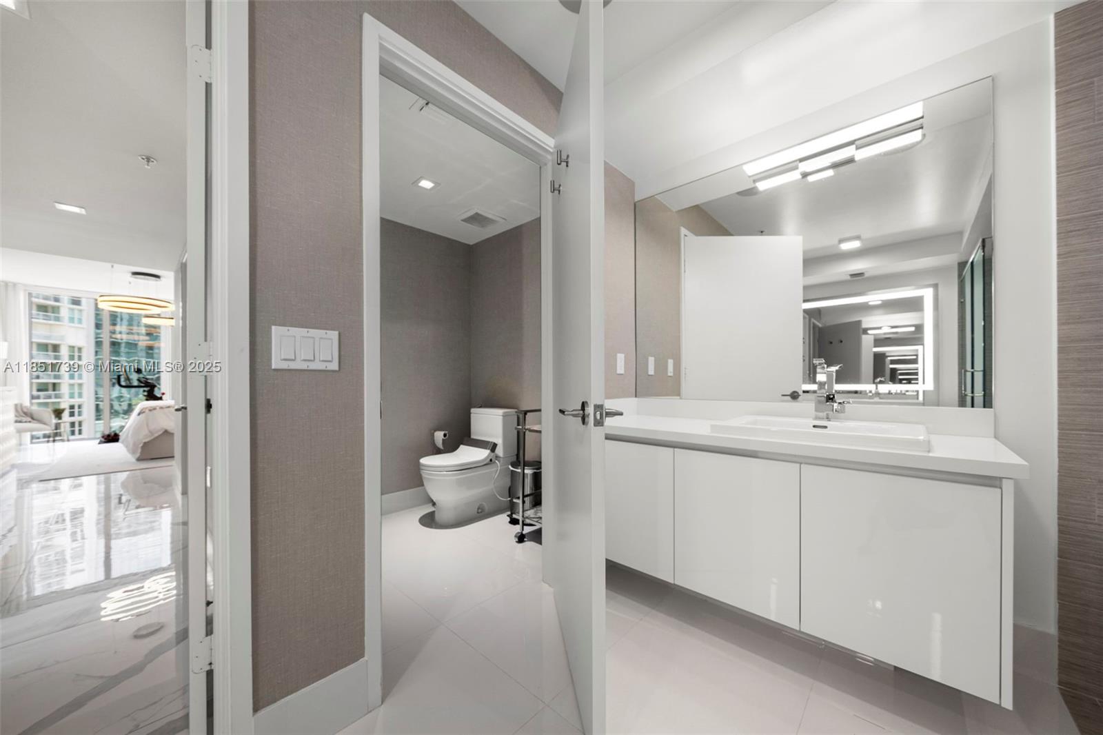 Ver detalles 4-902 3 / 4 1892 sq. ft. $ 2025-08-03 0 foto