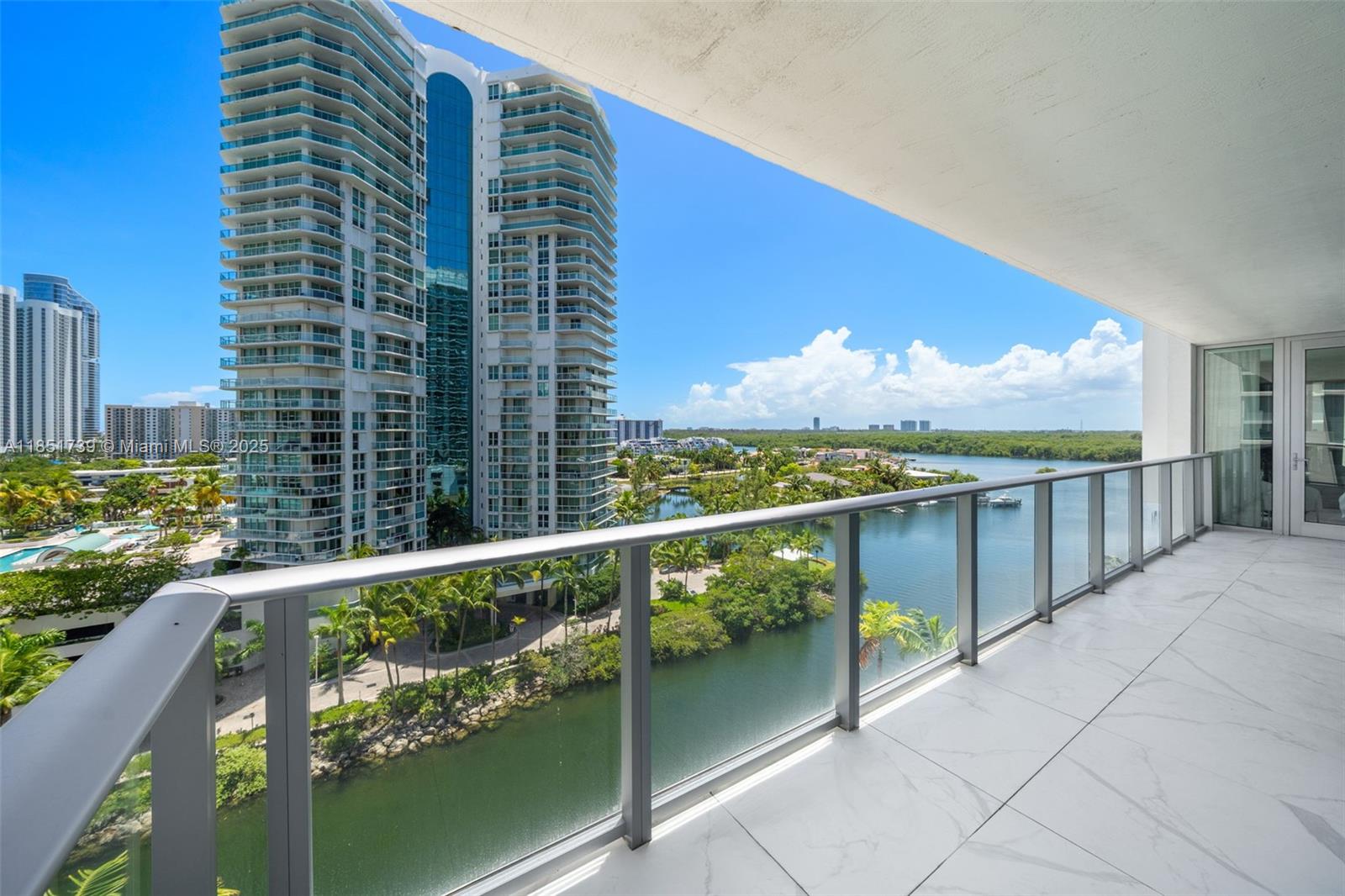 Ver detalles 4-902 3 / 4 1892 sq. ft. $ 2025-08-03 0 foto