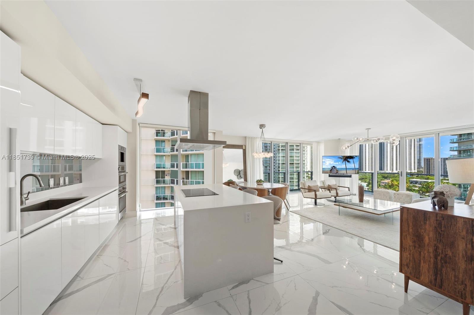 Ver detalles 4-902 3 / 4 1892 sq. ft. $ 2025-08-03 0 foto