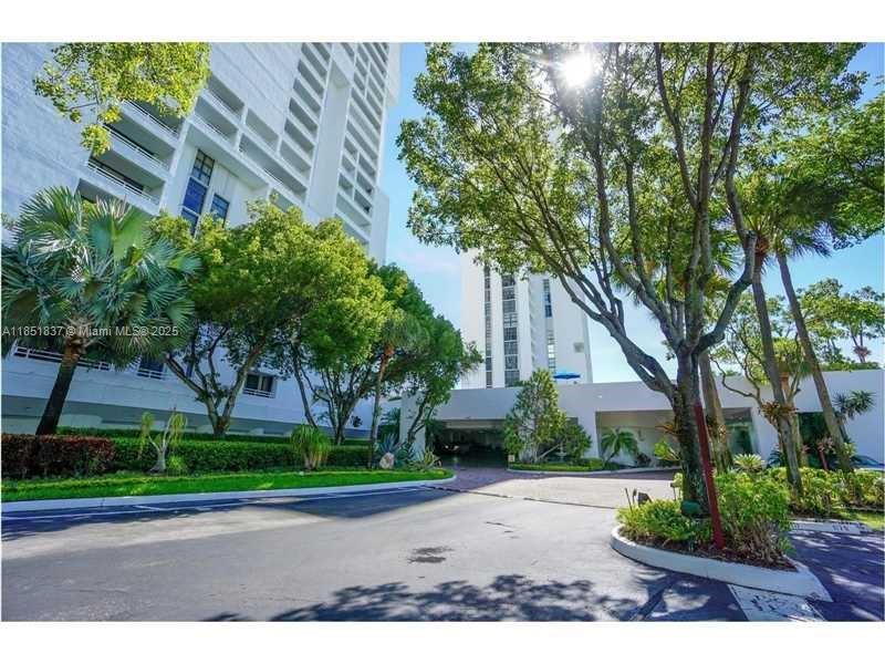Photo of 20355 34th Ct  #321, Aventura, Florida, 33180 - 
