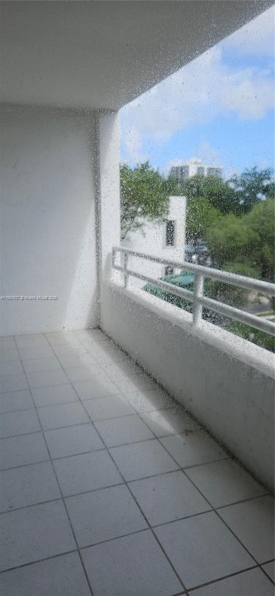 Photo of 20355 34th Ct  #321, Aventura, Florida, 33180 - 