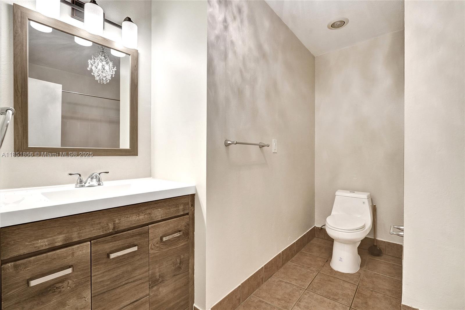 See details / 2176 sq. ft. $ 2025-08-11 0 Photo