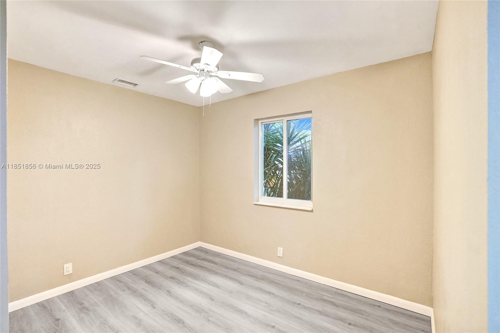 See details / 2176 sq. ft. $ 2025-08-11 0 Photo