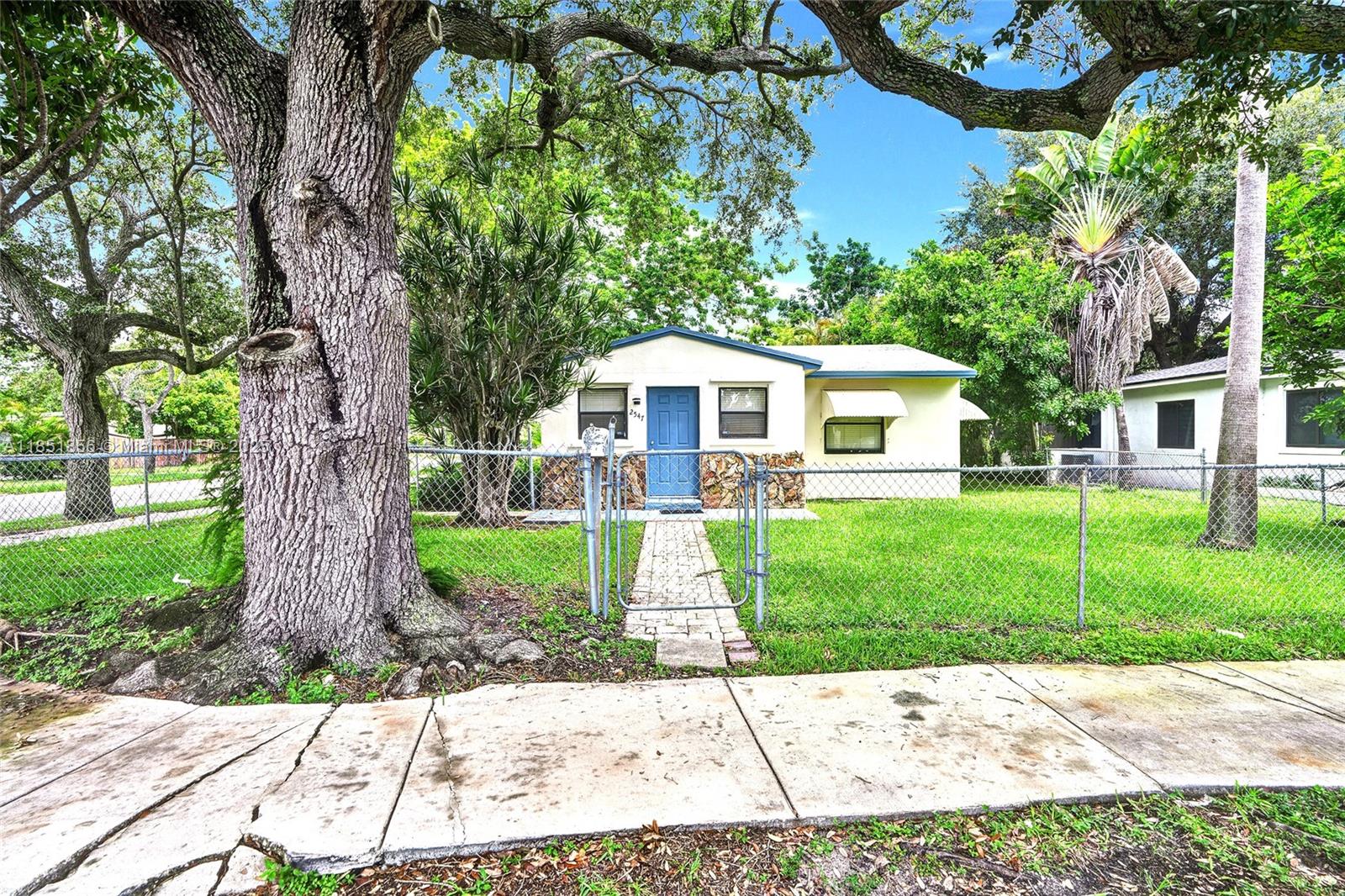 See details / 2176 sq. ft. $ 2025-08-11 0 Photo