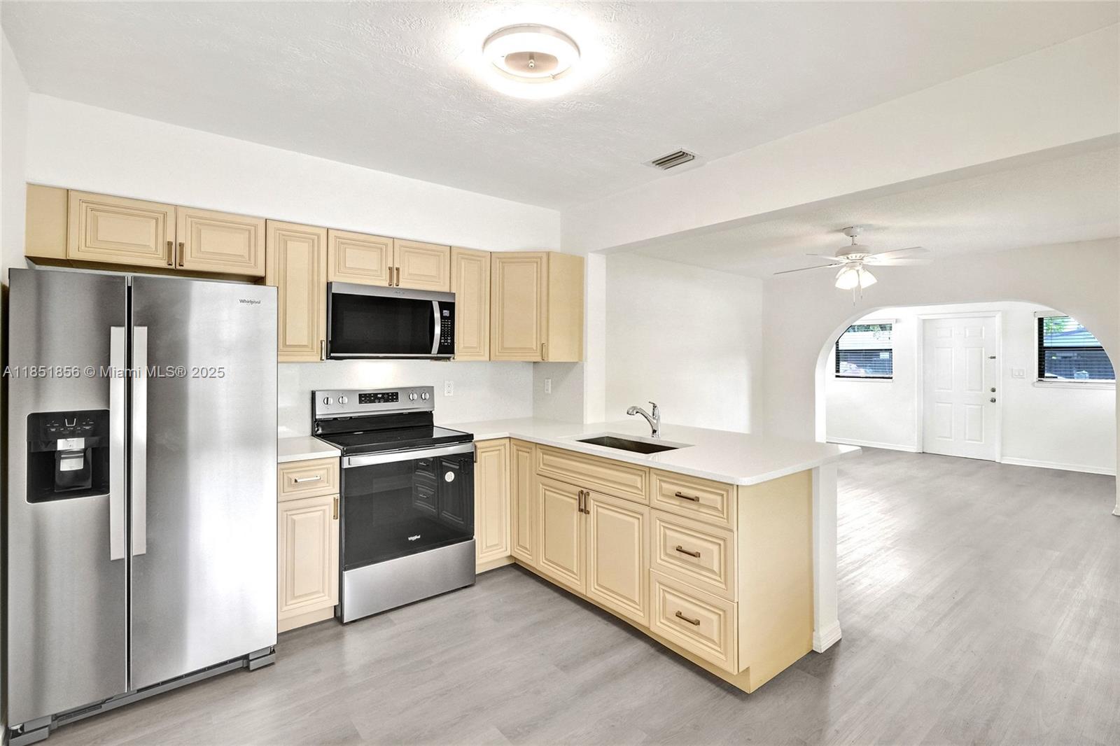 See details / 2176 sq. ft. $ 2025-08-11 0 Photo