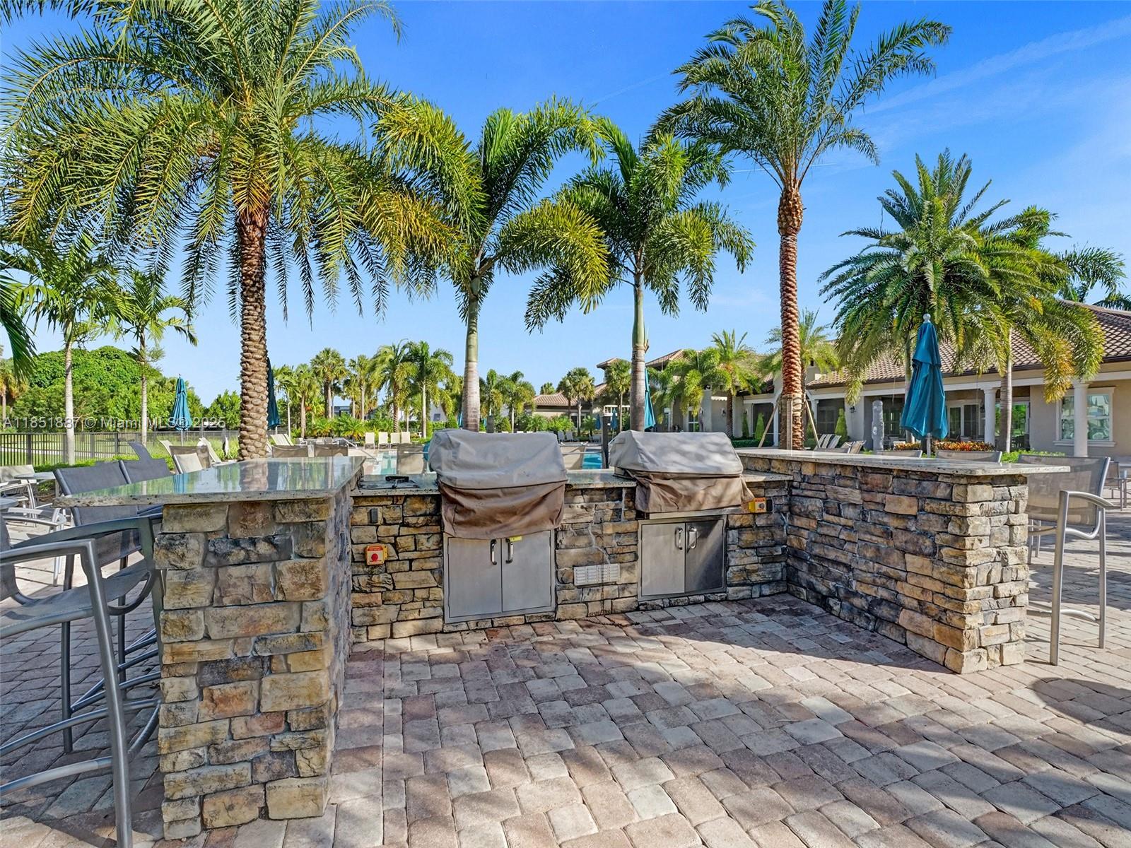 See details 4810 3 / 3 1561 sq. ft. $ 2025-08-04 0 Photo