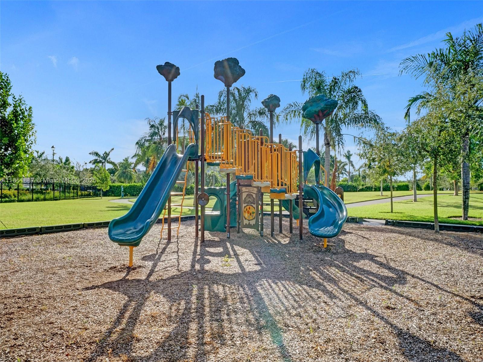 See details 4810 3 / 3 1561 sq. ft. $ 2025-08-04 0 Photo