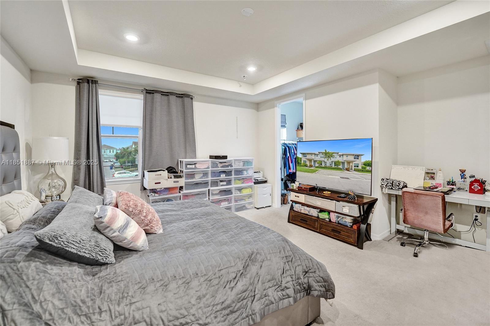 See details 4810 3 / 3 1561 sq. ft. $ 2025-08-04 0 Photo