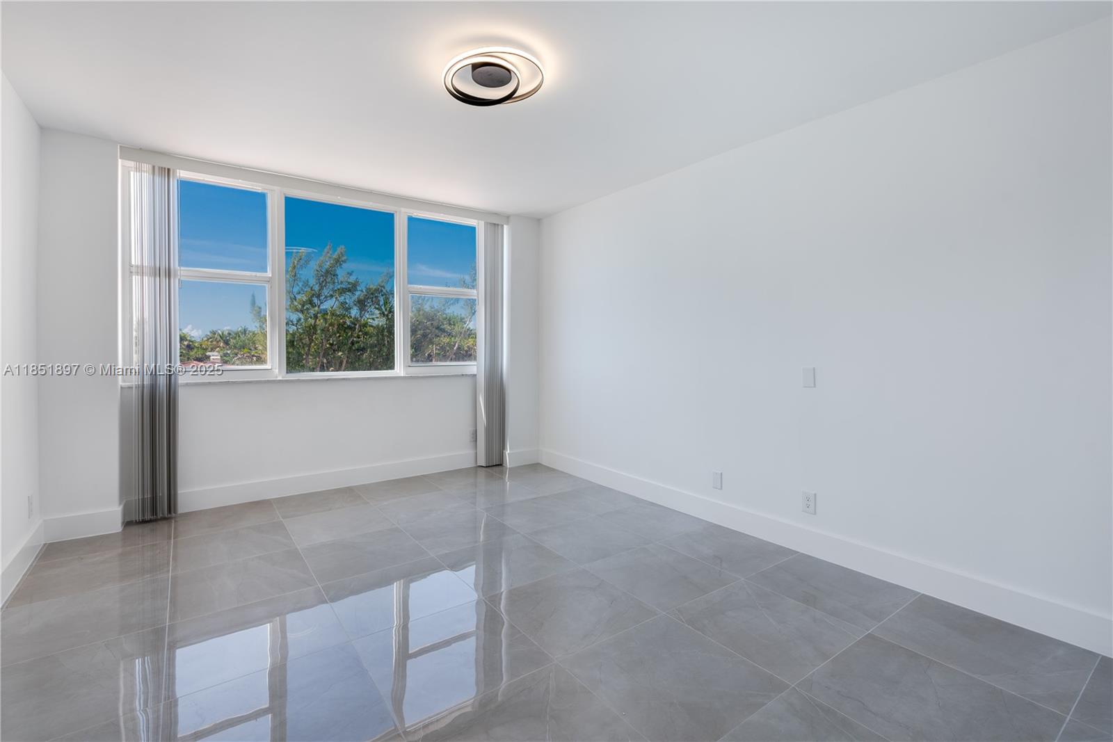Photo of 3180 Ocean Dr  #310, Hallandale Beach, Florida, 33009 - 