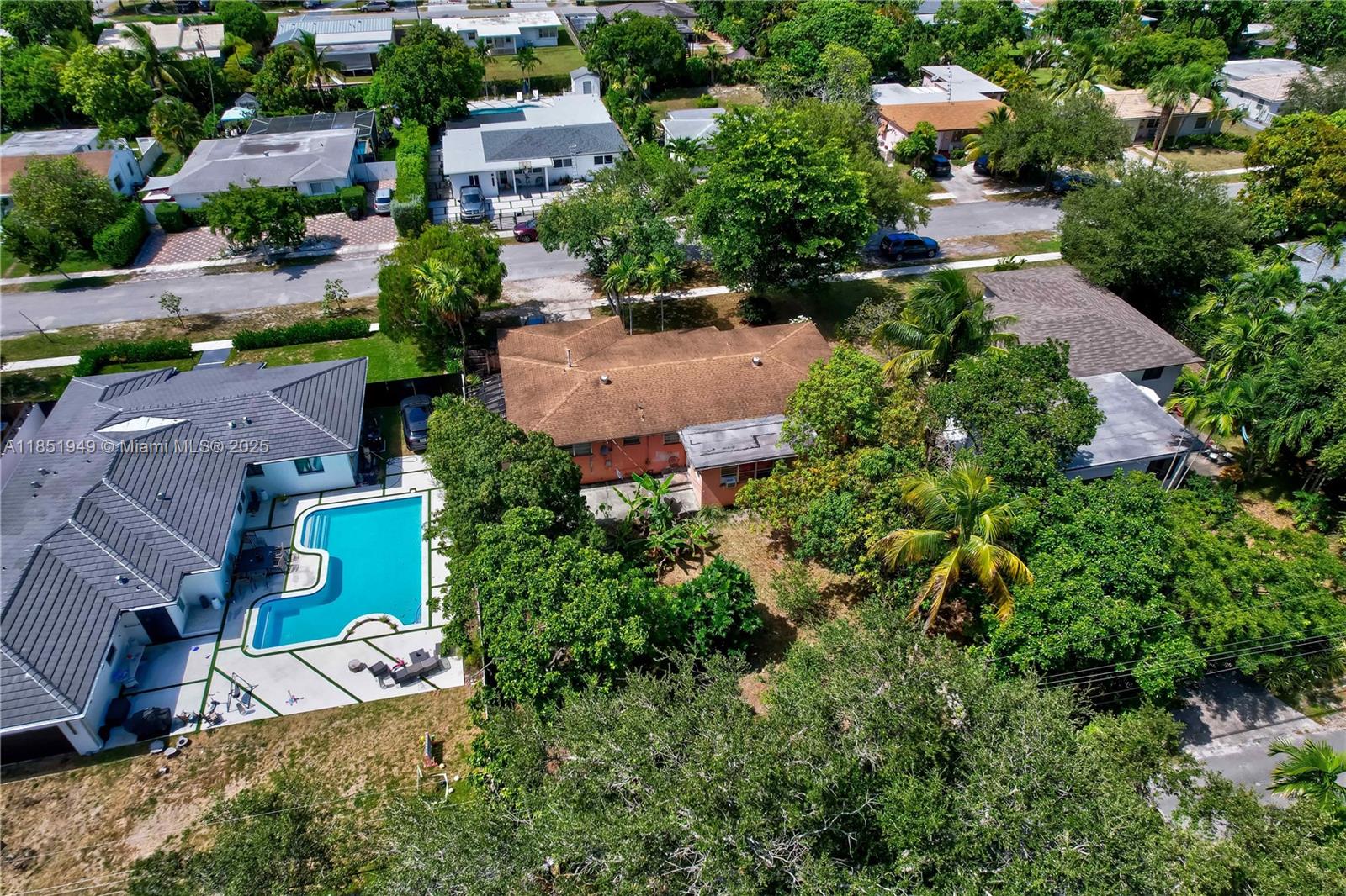 See details / sq. ft. $ 2025-08-04 0 Photo