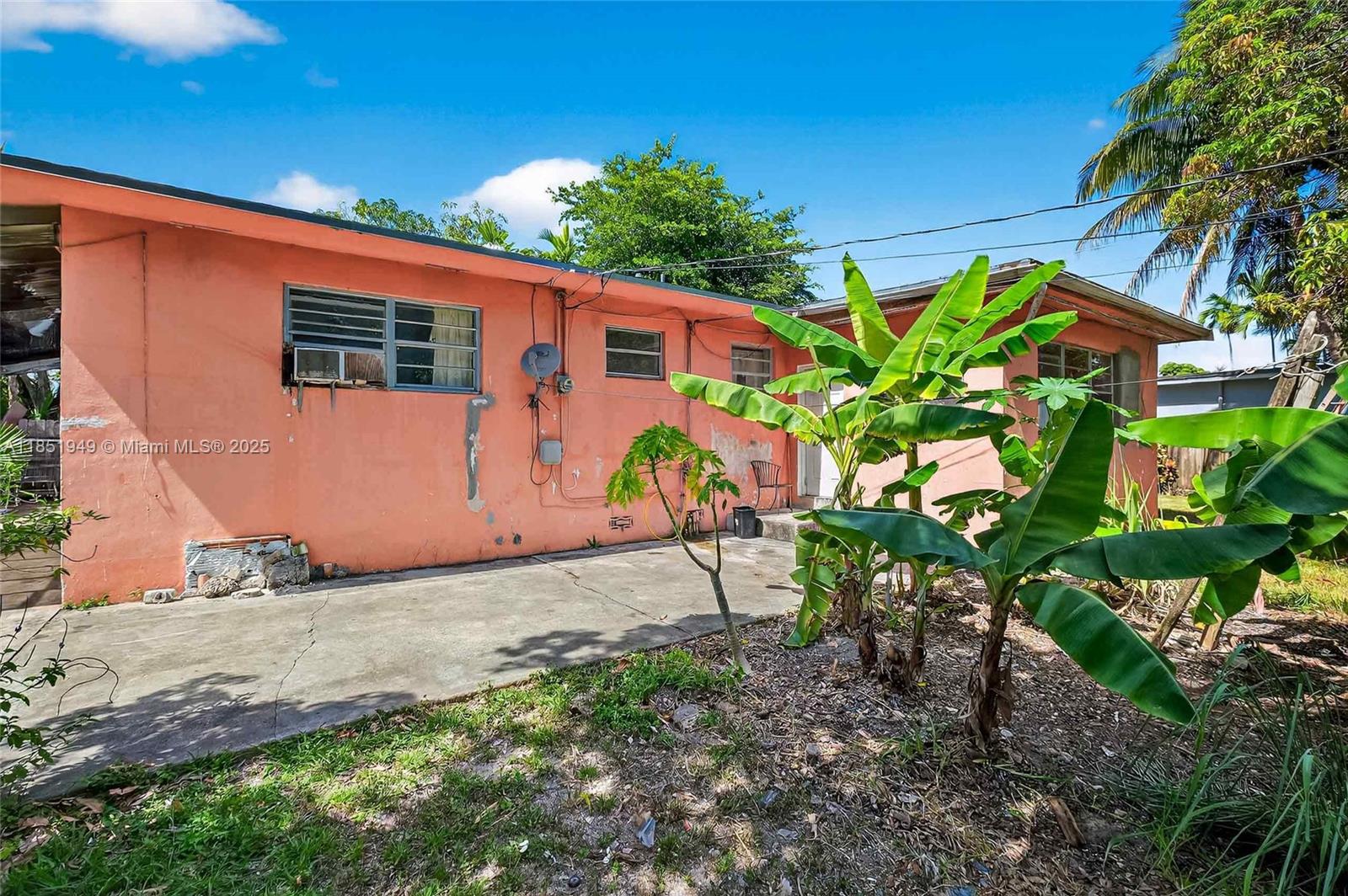See details / sq. ft. $ 2025-08-04 0 Photo
