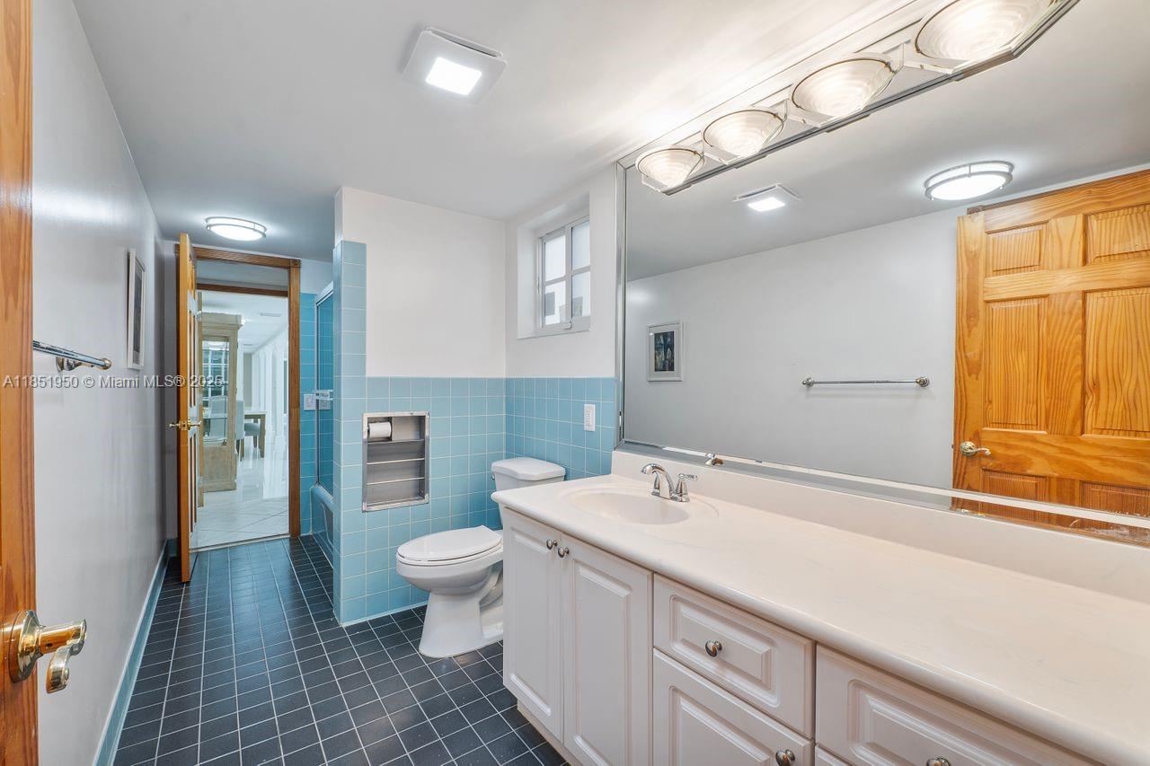 See details / sq. ft. $ 2025-08-04 0 Photo
